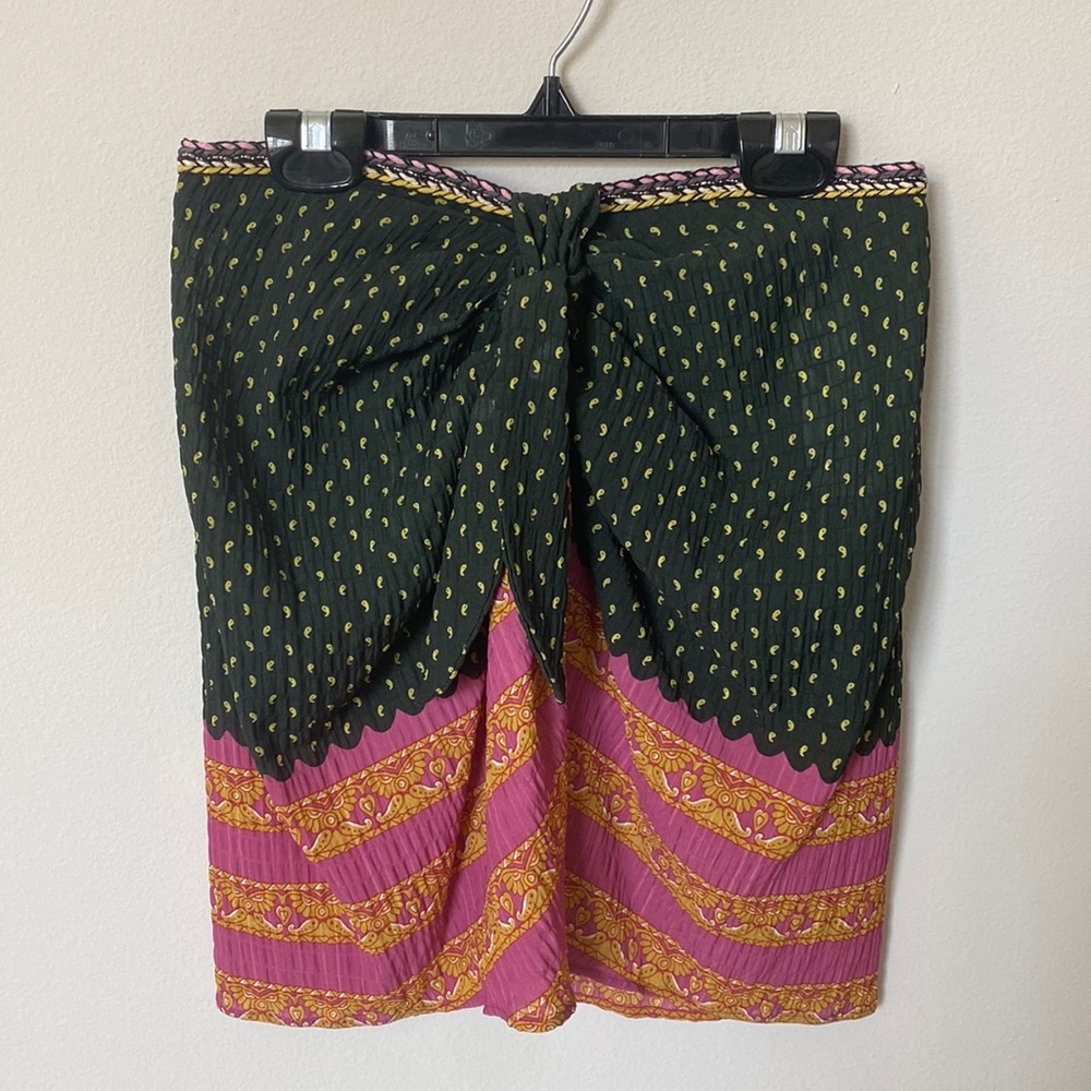 Zara Black and Pink Mini skirt